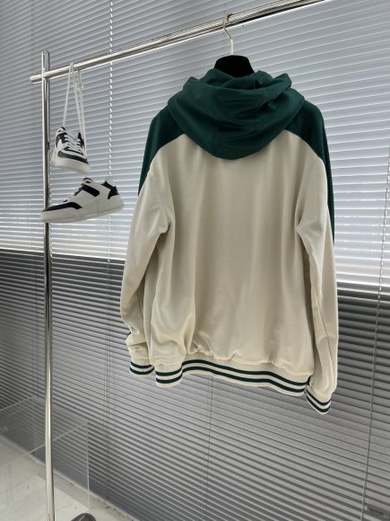 Gucci - Мужская спортивная куртка ветровка TJ_2808GU2 Gucci - Мужская спортивная куртка ветровка TJ_2808GU2