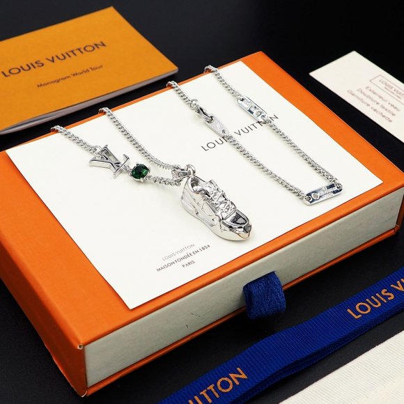 Louis Vuitton Trainer - Колье подвеска ERA_2510LV1