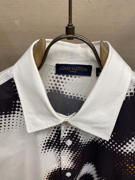 Louis Vuitton - Мужская рубашка DZ_1011LV6