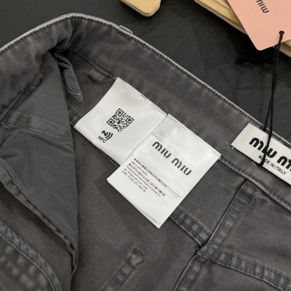 Miu Miu - Женские штаны джинсы FY_2812MI5 Miu Miu - Женские штаны джинсы FY_2812MI5