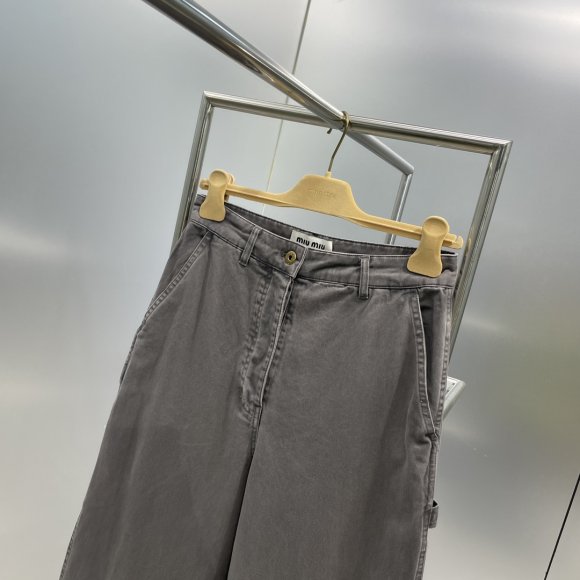 Miu Miu - Женские штаны джинсы FY_2812MI5 Miu Miu - Женские штаны джинсы FY_2812MI5