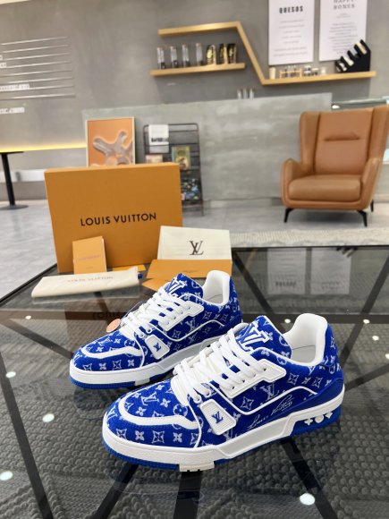 Louis Vuitton - Мужские кроссовки RU_1906LV1