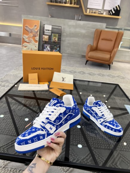 Louis Vuitton - Мужские кроссовки RU_1906LV1 Louis Vuitton - Мужские кроссовки RU_1906LV1