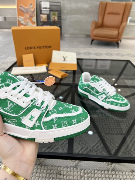 Louis Vuitton - Мужские кроссовки RU_1906LV1 Louis Vuitton - Мужские кроссовки RU_1906LV1