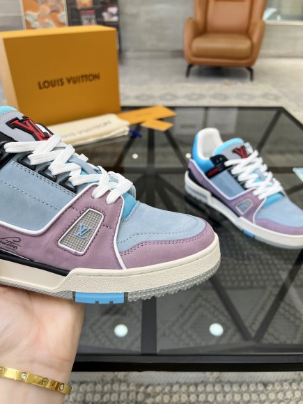 Louis Vuitton - Мужские кроссовки RU_2909LV1 Louis Vuitton - Мужские кроссовки RU_2909LV1