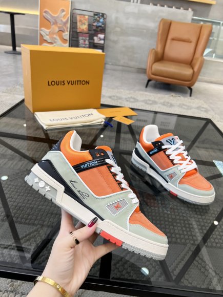 Louis Vuitton - Мужские кроссовки RU_2909LV1 Louis Vuitton - Мужские кроссовки RU_2909LV1