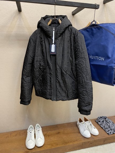 Louis Vuitton Snow - Мужская стеганная куртка DZ_1011LV8