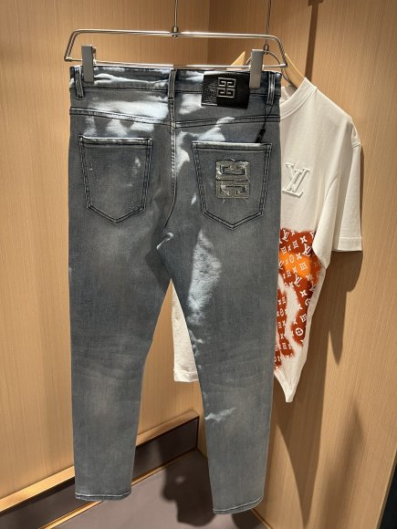 Givenchy - Мужские штаны джинсы DF_0904GI9 Givenchy - Мужские штаны джинсы DF_0904GI9