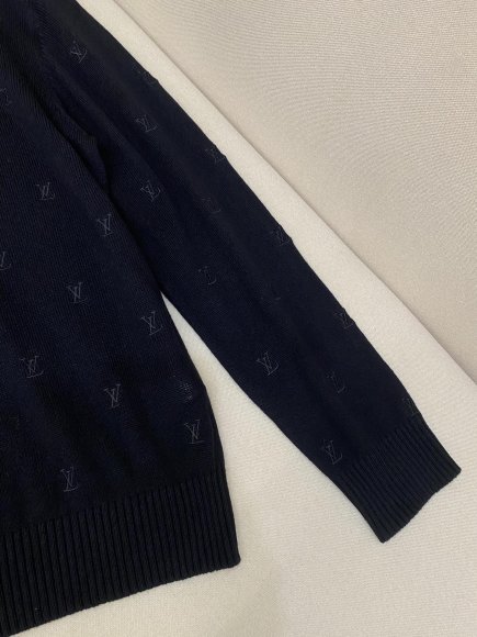 Louis Vuitton Signature - Мужская шерстяная кофта свитер DZ_2208LV6 Louis Vuitton Signature - Мужская шерстяная кофта свитер DZ_2208LV6