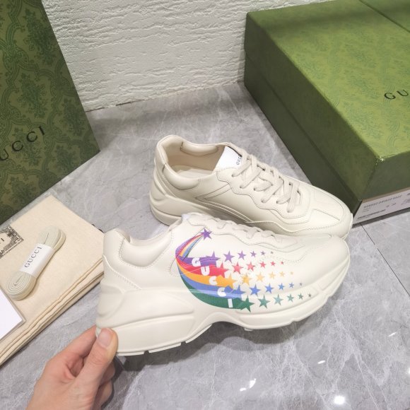 Gucci Rhyton Женские кроссовки MO_1409GU1W