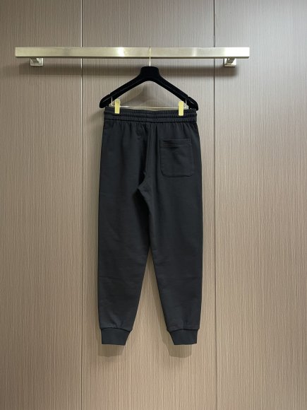 Moncler - Мужской спортивный костюм DZ_0908MO11 Moncler - Мужской спортивный костюм DZ_0908MO11