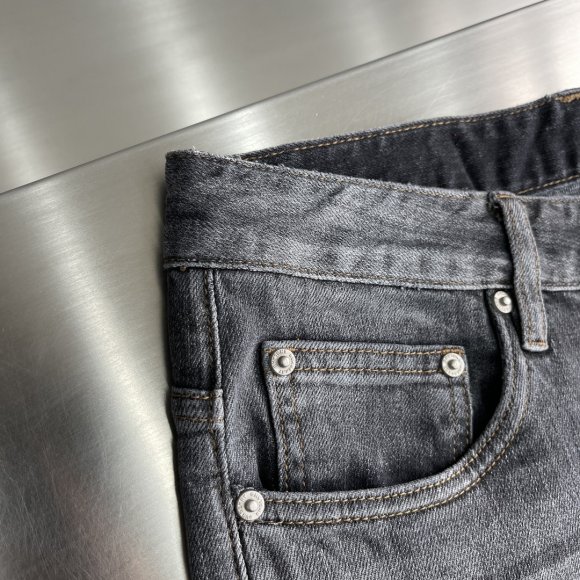 Burberry - Мужские штаны джинсы TJ_1303BU14