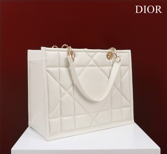 Dior Essential Сумка тоут DG_1312DI1