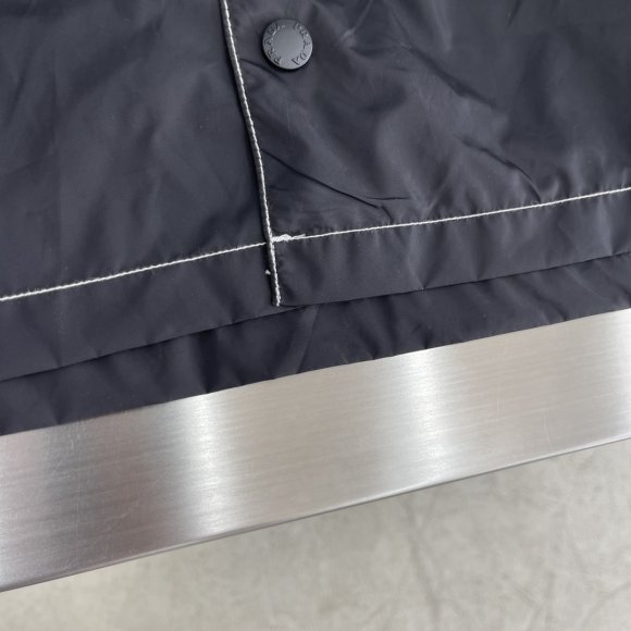 Prada - Мужская нейлоновая рубашка жакет DZ_2803PR6 Prada - Мужская нейлоновая рубашка жакет DZ_2803PR6