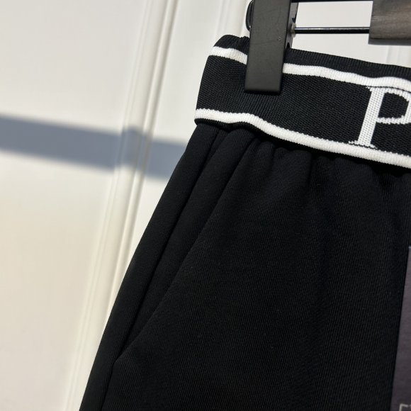 Prada - Мужские шорты KN_2406PR3 Prada - Мужские шорты KN_2406PR3