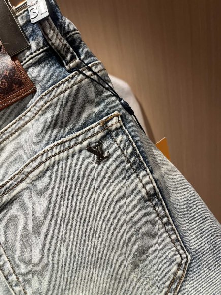 Louis Vuitton - Мужские штаны джинсы DF_0912LV7