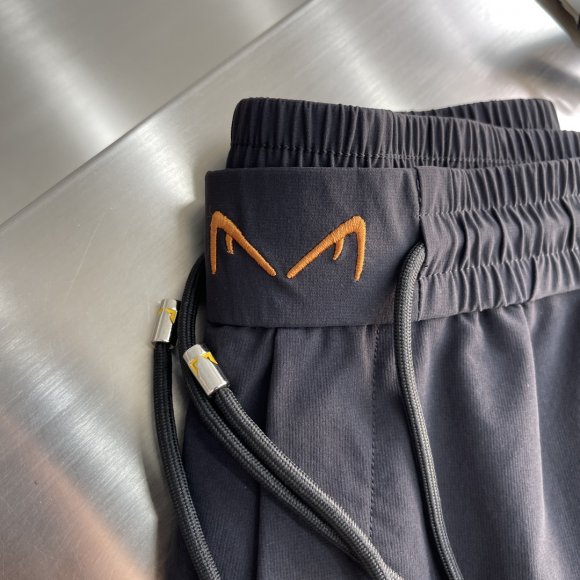 Fendi - Мужские спортивные штаны DZ_2803FE7 Fendi - Мужские спортивные штаны DZ_2803FE7