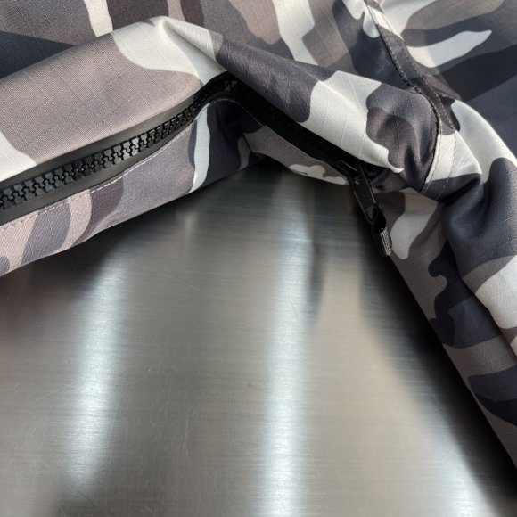 Balenciaga - Мужская лыжная куртка (костюм штаны) TJ_1012BA1 Balenciaga - Мужская лыжная куртка (костюм штаны) TJ_1012BA1