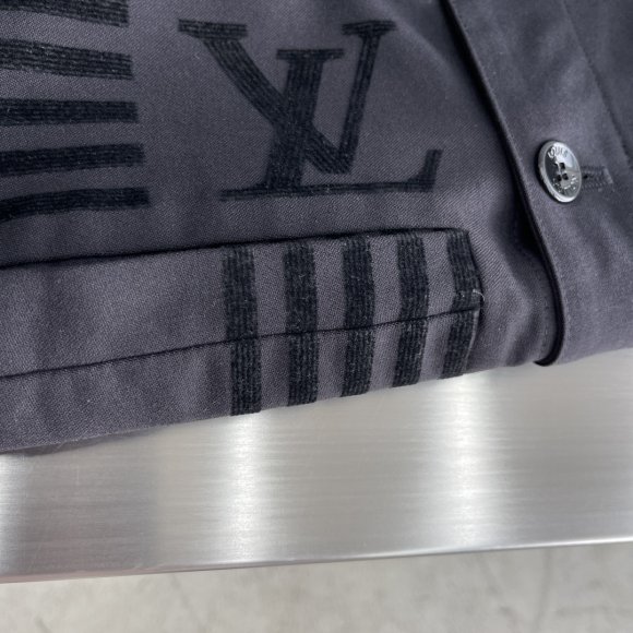 Louis Vuitton - Мужская рубашка жакет TJ_2006LV2 Louis Vuitton - Мужская рубашка жакет TJ_2006LV2