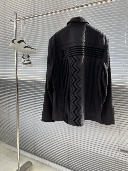 Louis Vuitton - Мужская рубашка жакет TJ_2006LV2 Louis Vuitton - Мужская рубашка жакет TJ_2006LV2