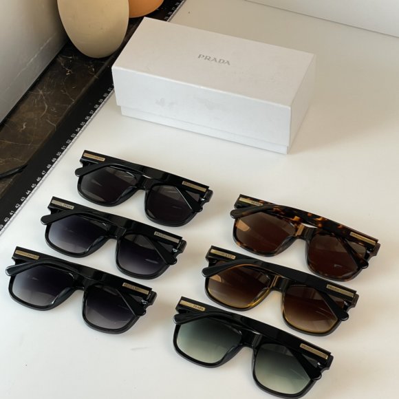 Prada - Солнцезащитные очки K2_2402PR9