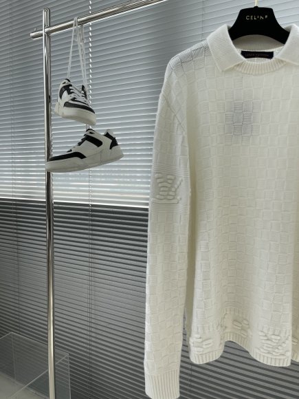 Louis Vuitton - Мужская кофта свитер TJ_0809LV6 Louis Vuitton - Мужская кофта свитер TJ_0809LV6