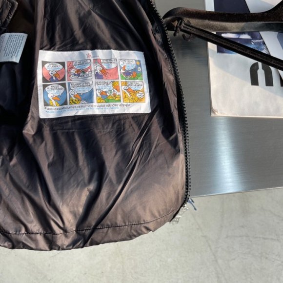 Moncler Oust - Мужской жилет пуховик AH_2610MO3 Moncler Oust - Мужской жилет пуховик AH_2610MO3