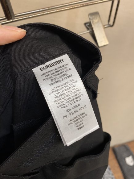 Burberry - Мужские штаны брюки DZ_1403BU3 Burberry - Мужские штаны брюки DZ_1403BU3