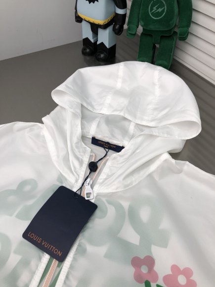 Louis Vuitton - Мужская летняя ветровка куртка DZ_0306LV6 Louis Vuitton - Мужская летняя ветровка куртка DZ_0306LV6