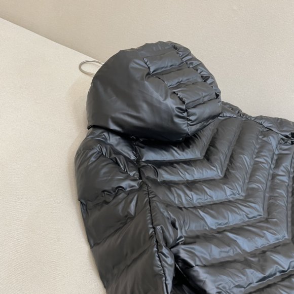 Moncler - Мужская куртка пуховик DZ_1410MO3 Moncler - Мужская куртка пуховик DZ_1410MO3