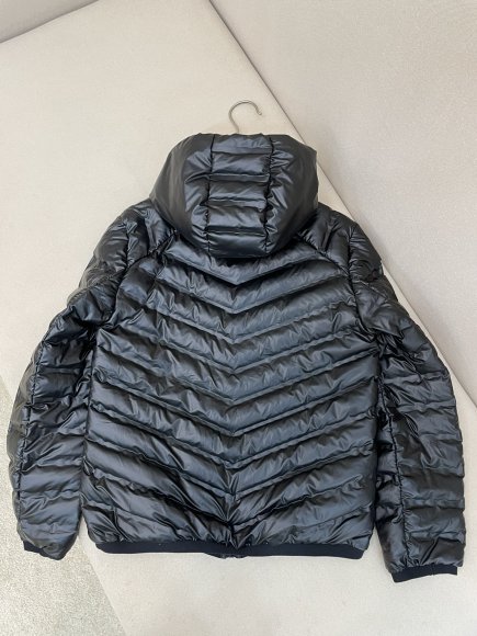 Moncler - Мужская куртка пуховик DZ_1410MO3 Moncler - Мужская куртка пуховик DZ_1410MO3