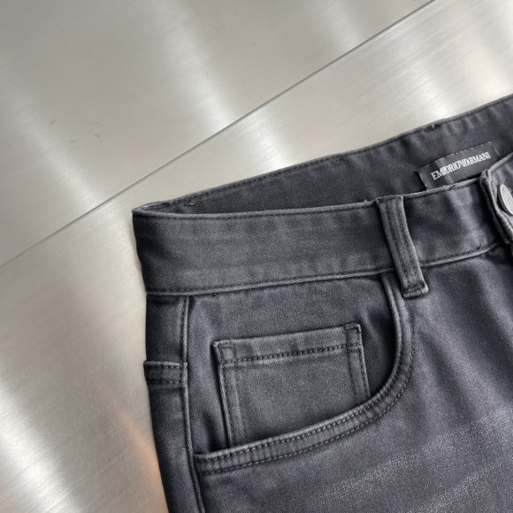 Emporio Armani - Мужские штаны джинсы TJ_0412EA2 Emporio Armani - Мужские штаны джинсы TJ_0412EA2