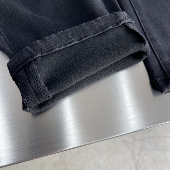 Emporio Armani - Мужские штаны джинсы TJ_0412EA2 Emporio Armani - Мужские штаны джинсы TJ_0412EA2