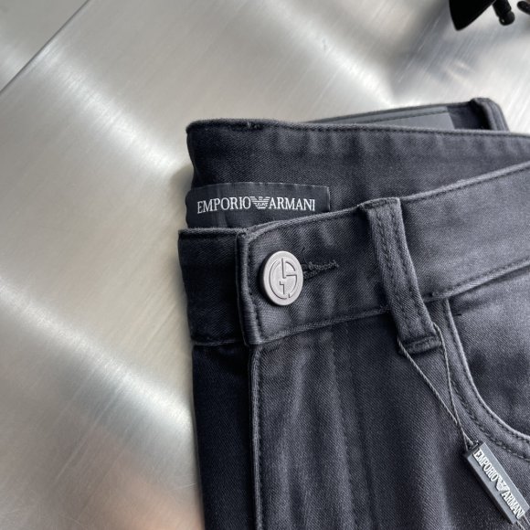 Emporio Armani - Мужские штаны джинсы TJ_0412EA2 Emporio Armani - Мужские штаны джинсы TJ_0412EA2