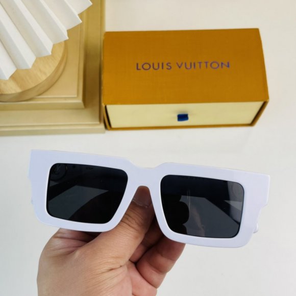 Louis Vuitton очки K2_2104LV1 Louis Vuitton очки K2_2104LV1