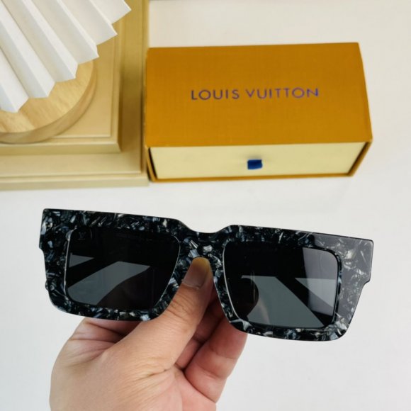 Louis Vuitton очки K2_2104LV1 Louis Vuitton очки K2_2104LV1