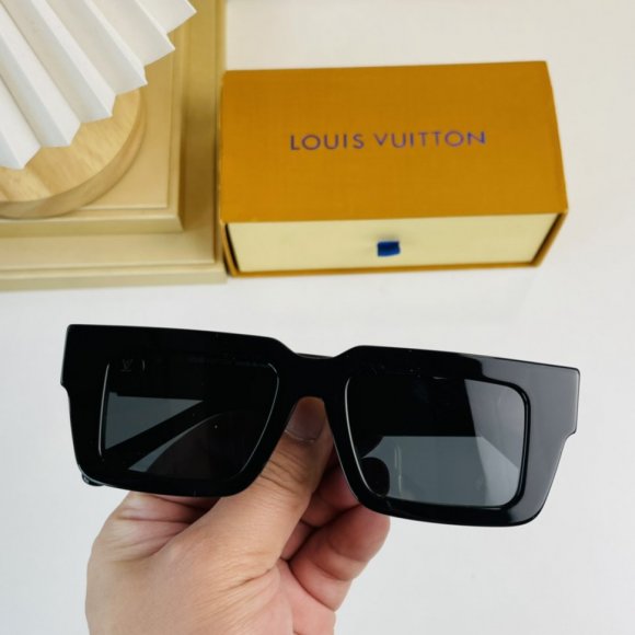 Louis Vuitton очки K2_2104LV1 Louis Vuitton очки K2_2104LV1