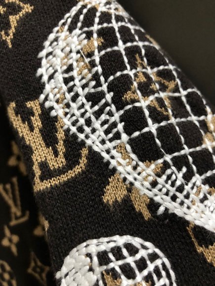 Louis Vuitton - Мужская кофта свитер AH_2809LV1 Louis Vuitton - Мужская кофта свитер AH_2809LV1