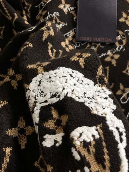 Louis Vuitton - Мужская кофта свитер AH_2809LV1 Louis Vuitton - Мужская кофта свитер AH_2809LV1