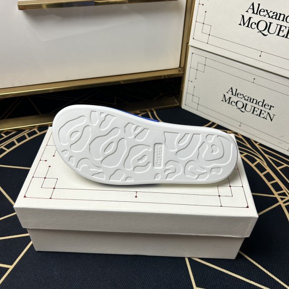 Alexander McQueen - Мужские шлепанцы сланцы GTL_1004AM6 Alexander McQueen - Мужские шлепанцы сланцы GTL_1004AM6