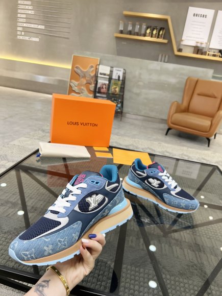 Louis Vuitton - Мужские кроссовки RU_3005LV1 Louis Vuitton - Мужские кроссовки RU_3005LV1