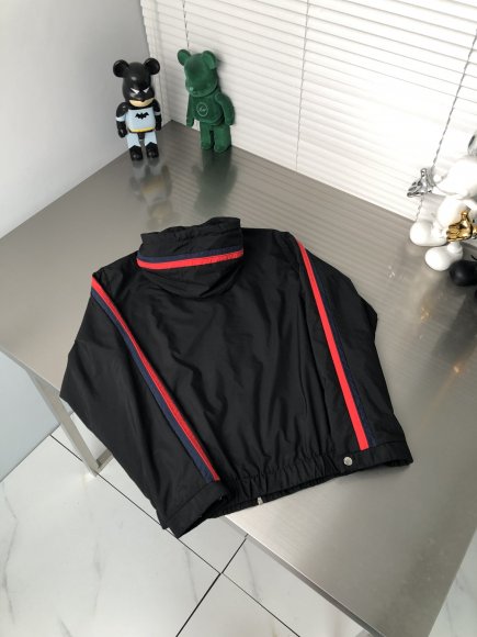 Moncler - Мужская куртка ветровка DZ_0809MO3 Moncler - Мужская куртка ветровка DZ_0809MO3