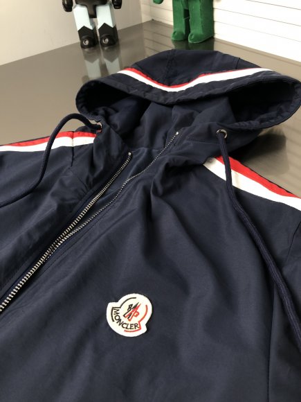 Moncler - Мужская куртка ветровка DZ_0809MO3 Moncler - Мужская куртка ветровка DZ_0809MO3