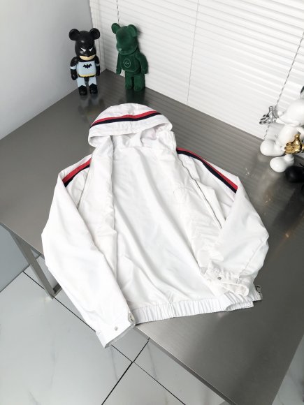 Moncler - Мужская куртка ветровка DZ_0809MO3 Moncler - Мужская куртка ветровка DZ_0809MO3