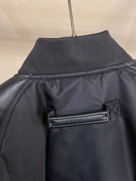 Bally - Мужская куртка бомбер ветровка DZ_1501BA3 Bally - Мужская куртка бомбер ветровка DZ_1501BA3