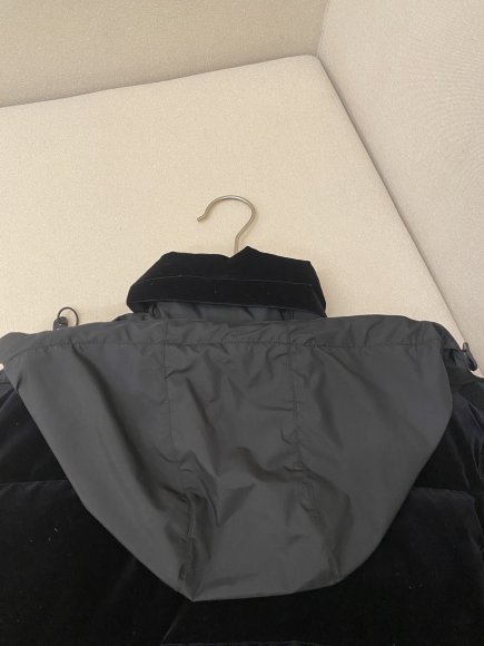 Prada - Мужская куртка пуховик DZ_1410PR6 Prada - Мужская куртка пуховик DZ_1410PR6