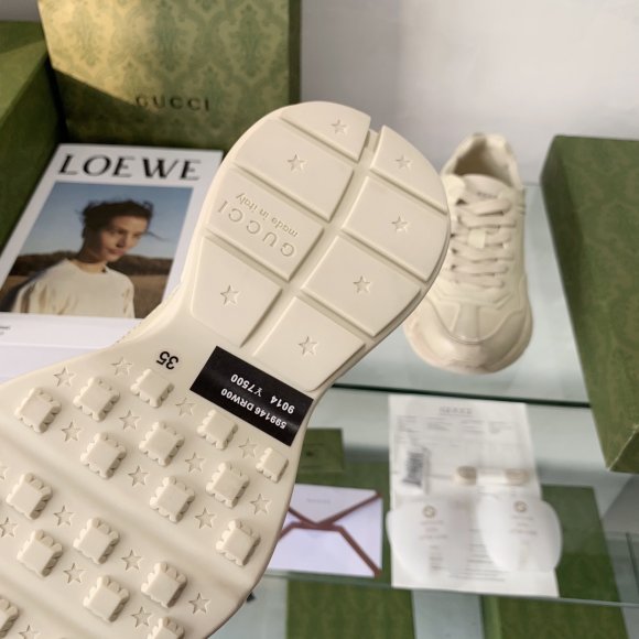 Gucci Rhyton Женские кроссовки MO_1509GU2W