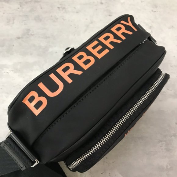 Burberry Сумка мессенджер BU1_2612BU3 Burberry Сумка мессенджер BU1_2612BU3