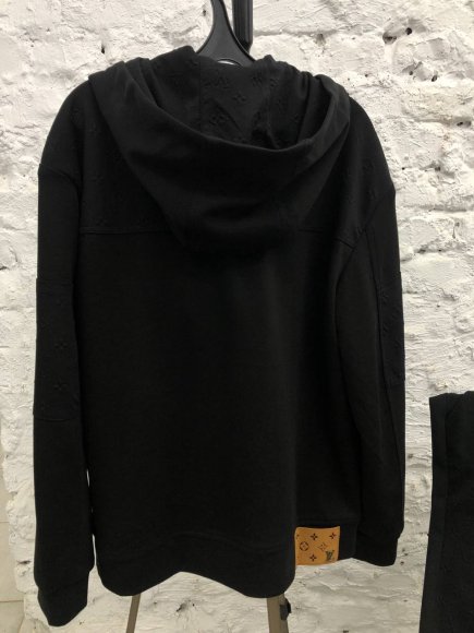 Louis Vuitton Спортивный костюм S3D_2501LV9 Louis Vuitton Спортивный костюм S3D_2501LV9