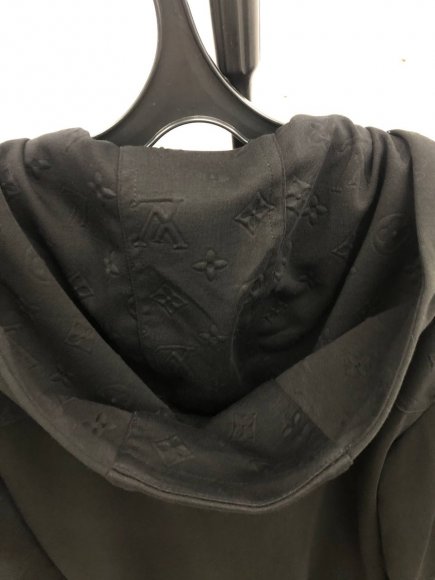 Louis Vuitton Спортивный костюм S3D_2501LV9 Louis Vuitton Спортивный костюм S3D_2501LV9